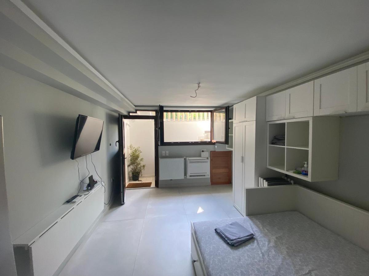 أثينا Minimalist Studio Behind Hilton Hotel المظهر الخارجي الصورة